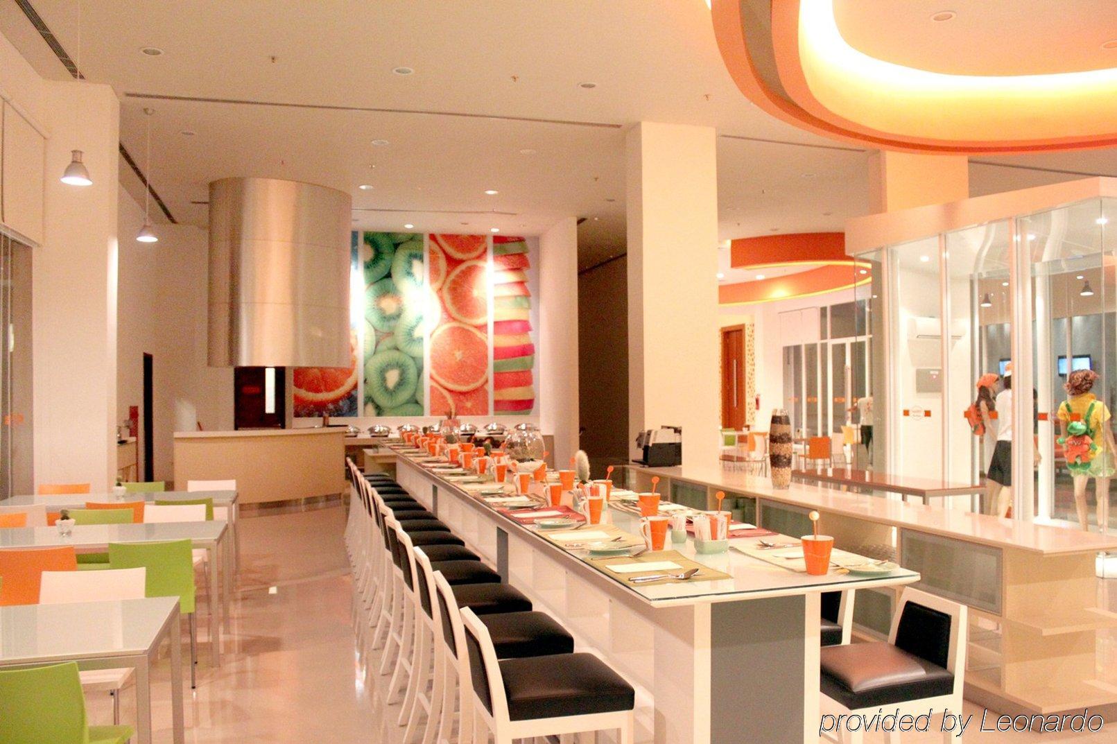 Harris Center Batam
